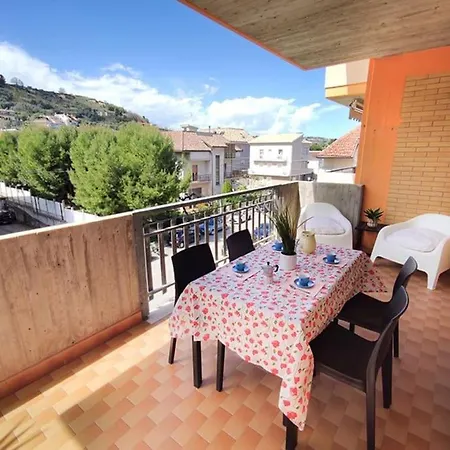 Nuovissimo Trilocale Umbria Terrazza Abitabile 그로타마레